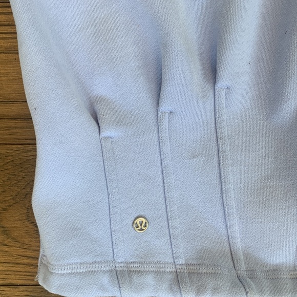 Lululemon (original design) Scuba full zip hoodie. Waist length - Picture 4 of 6
